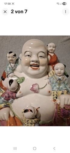 Lachender buddha mit fünf - lachender,